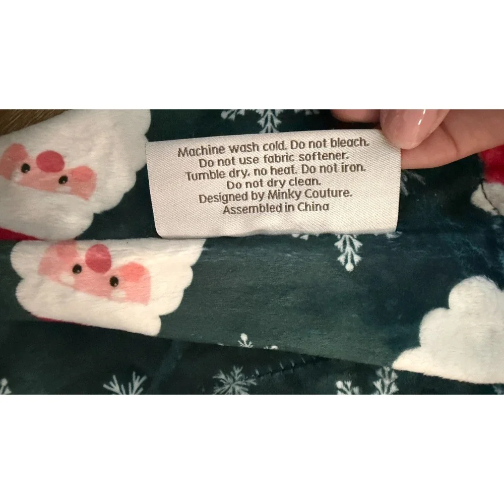 Minky Couture Santa Claus Christmas Holiday Standard Pillowcase 29x19.5